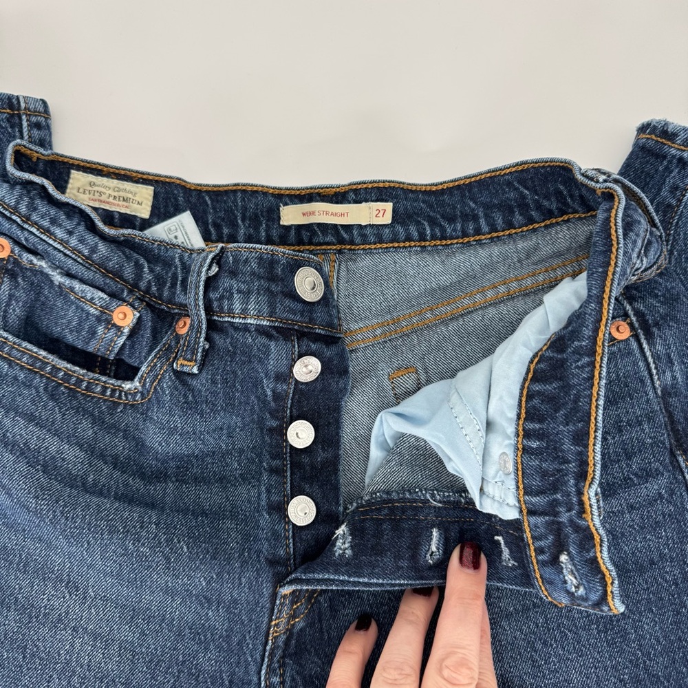 Levi’s Premium Wedgie Straight Jeans Button Fly | Size 27 Medium Wash - Picture 3 of 8